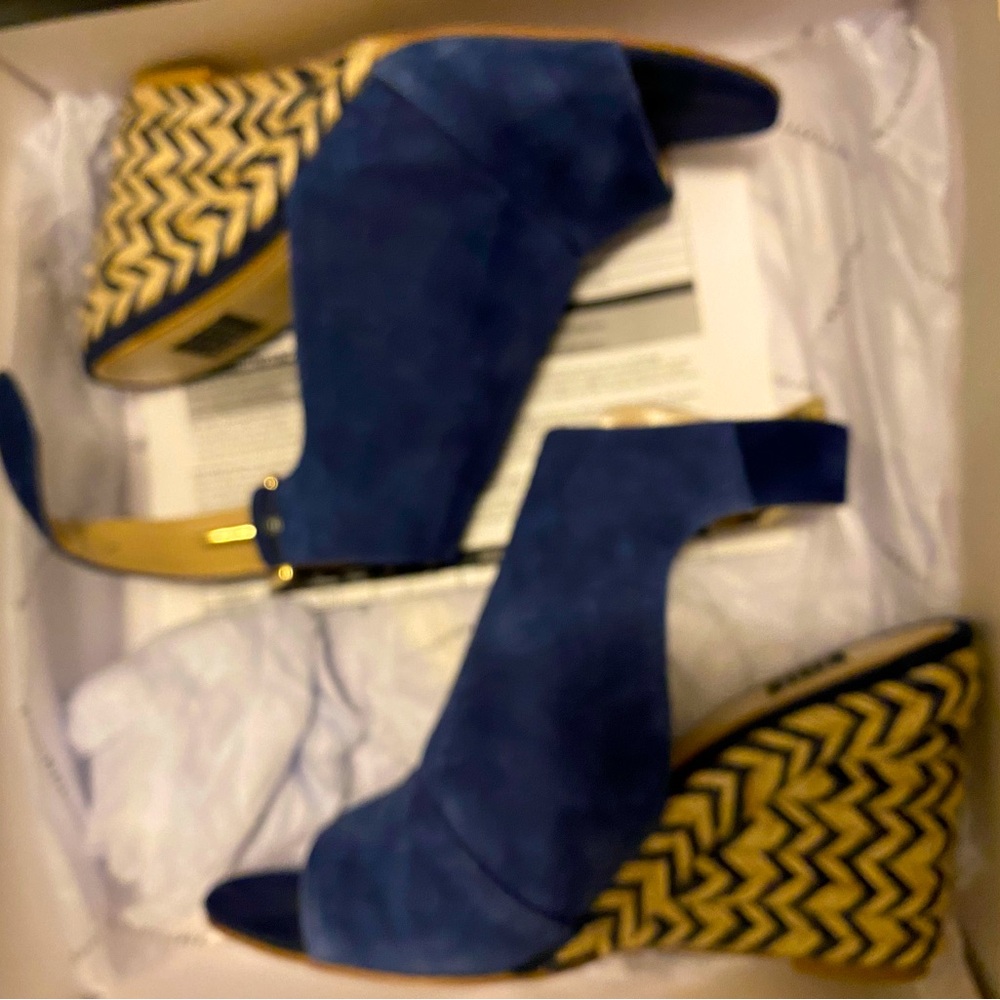 WHBM Wedge Sandles